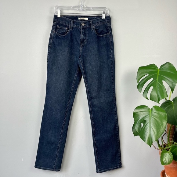 Levi’s 505 Straight Leg Jeans - Picture 4 of 6